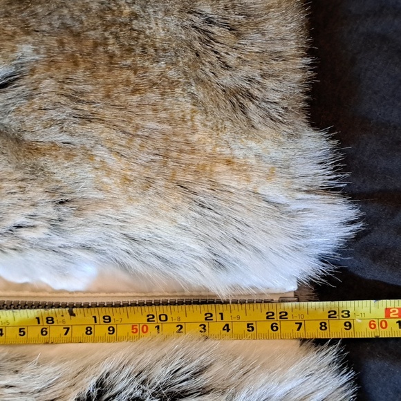 Reversible fur vest - Picture 6 of 10